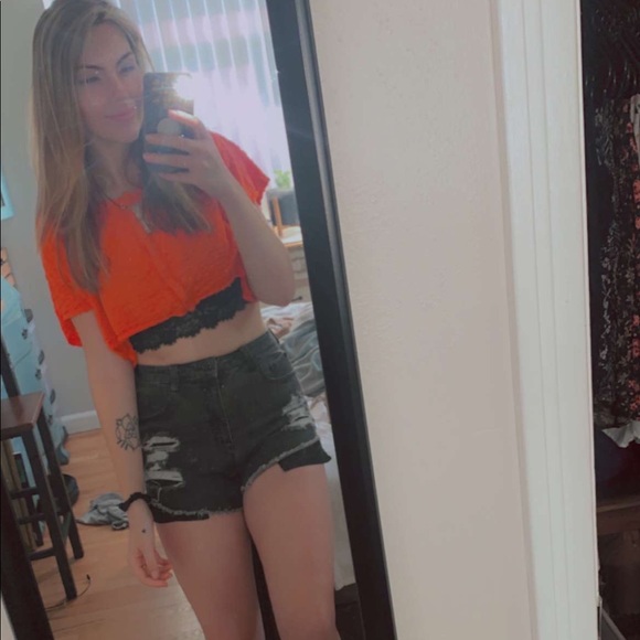 Meet your Posher, Erin - Picture 6 of 6